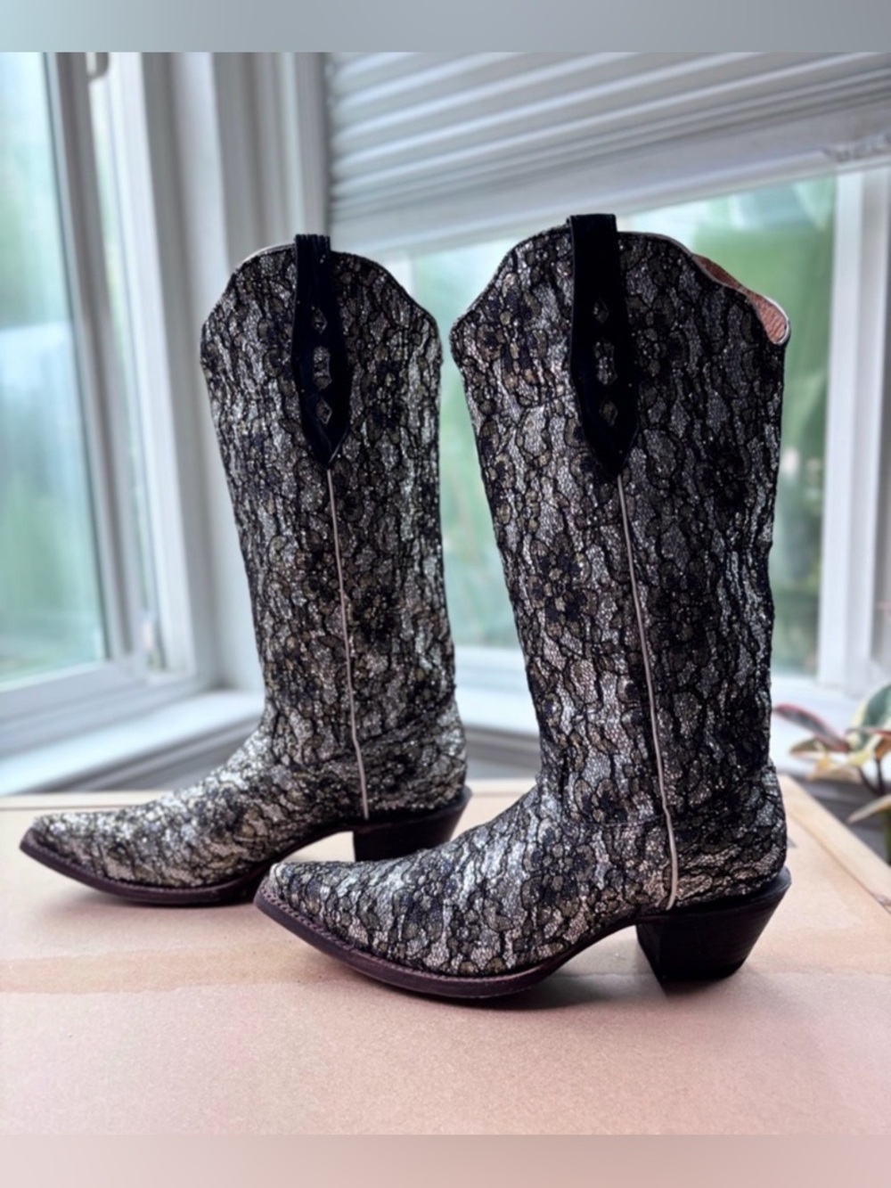 Tanner Mark Lace Overlay Metallic Glitter Leather Western Boots NWT Women’s 9.5
